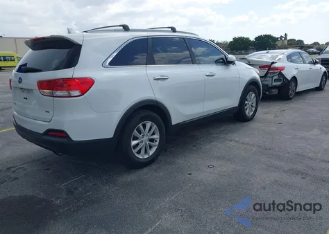 2016 Kia Sorento 2.4L Lx z USA, uszkodzony, nr VIN 5XYPG4A39GG091994